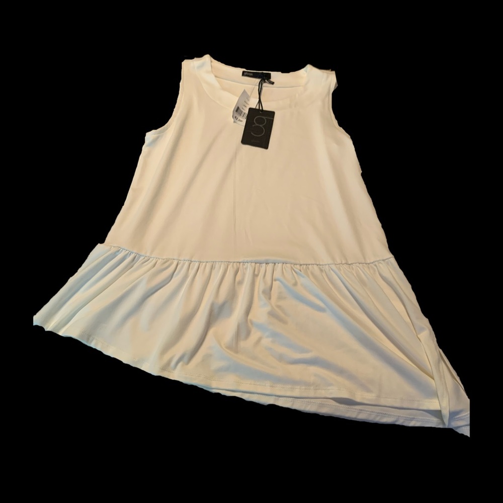 Gibson Asymmetrical Ruffled Hem Sleeveless Relaxed Fit White Top Blouse …